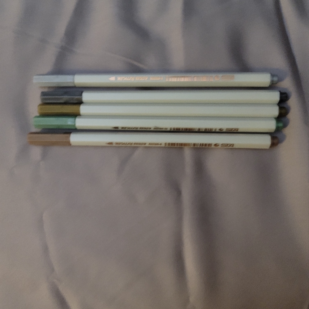 GORGEOUS SET OF 5 METALLIC COLORED CALLIGRAPHY PENS- MAKES IT EASY